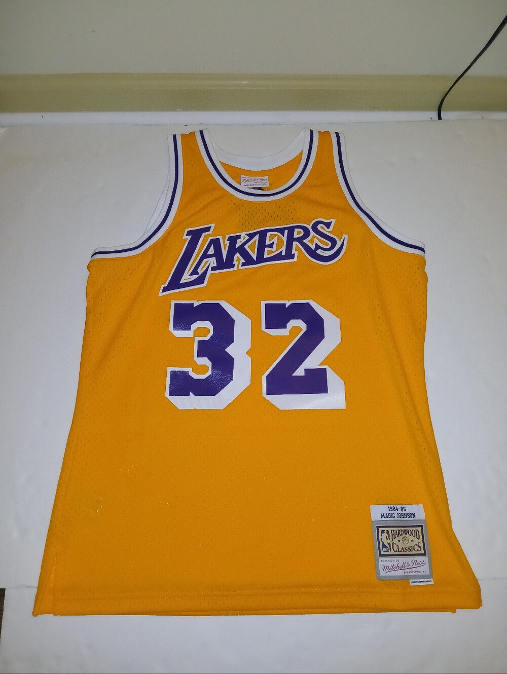 Magic Johnson Los Angeles Lakers Mitchell & Ness Jersey Large NWT 84-85 Lakers